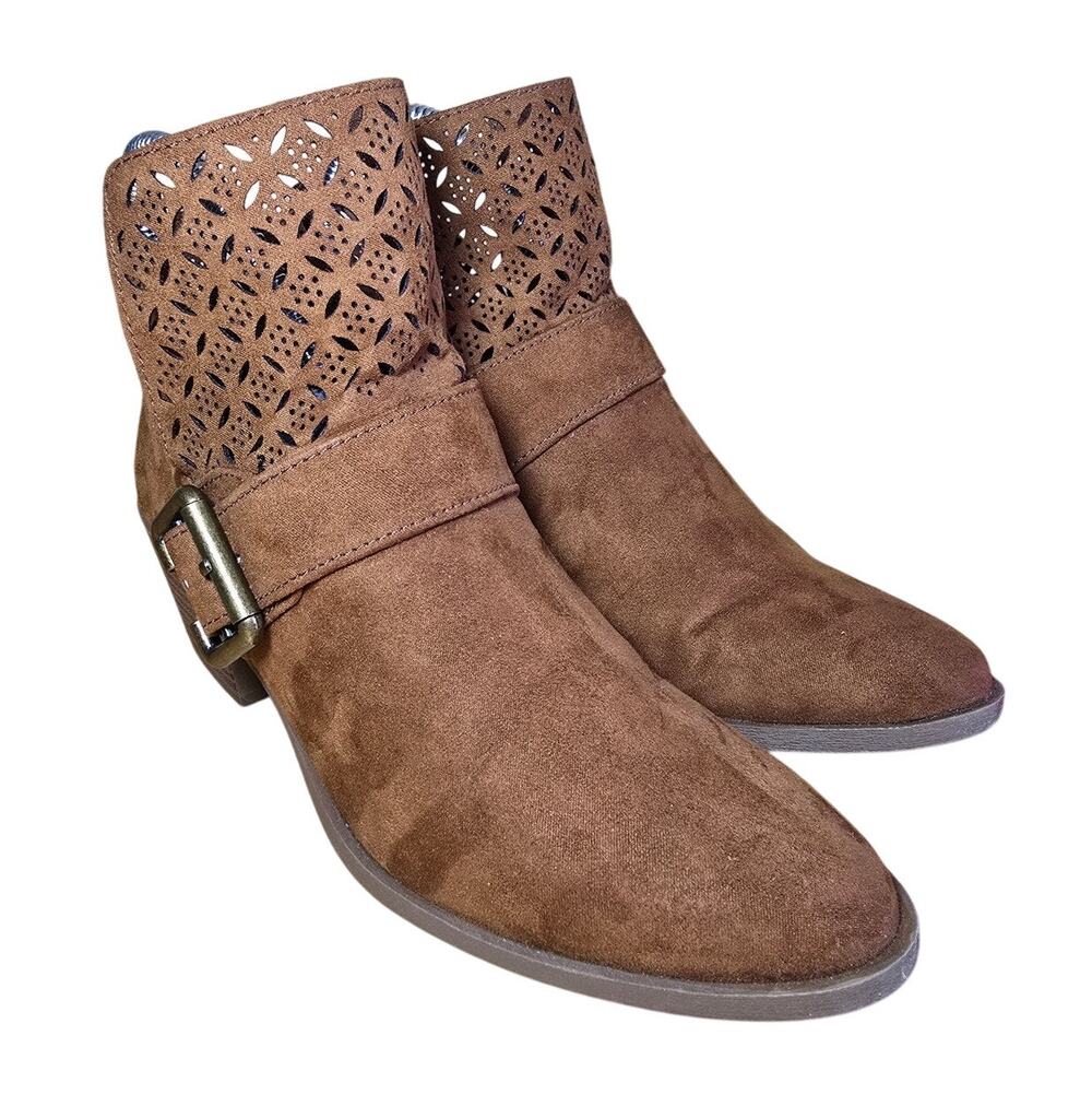 Women Qupid Rover-05 Faux Suede Perforated Buckled Chunky Heel Bootie Size 6